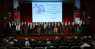 ‘Turgut Özal ve Hamit Fendoğlu’nu Anma- Anlama Paneli’ Duygusal Anlara Sahne Oldu