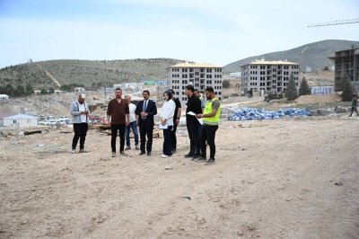 TOKİ'nin 865 konut ve 15 dükkânın yapım süreci devam ediyor