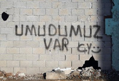 Malatyalı Depremzedeler Sevgi ve Umutlarını Duvar Yazılarına Aktardı