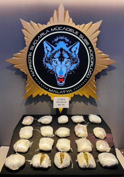 13 kilo 558 gram uyuşturucu ele geçirildi