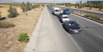 "Dur" ihtarına uymayan ehliyetsiz sürücülere ceza yağdı